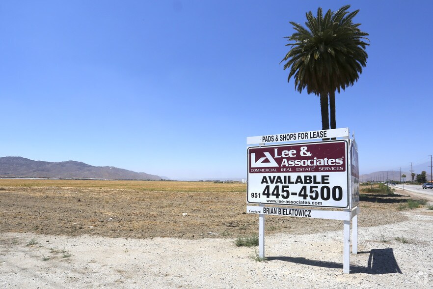 More Photos Of 2301-2455 Cottonwood Ave, San Jacinto Fast Food For Lease