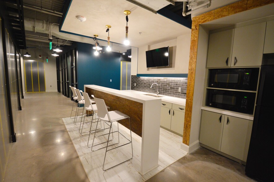 More Photos Of 486 N Patterson Ave, Winston-Salem Office For Lease