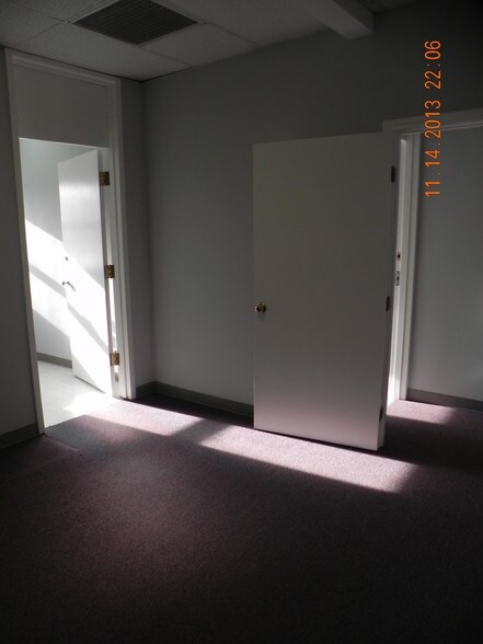 More Photos Of 66 Concord St, North Reading Light Distribution For Lease