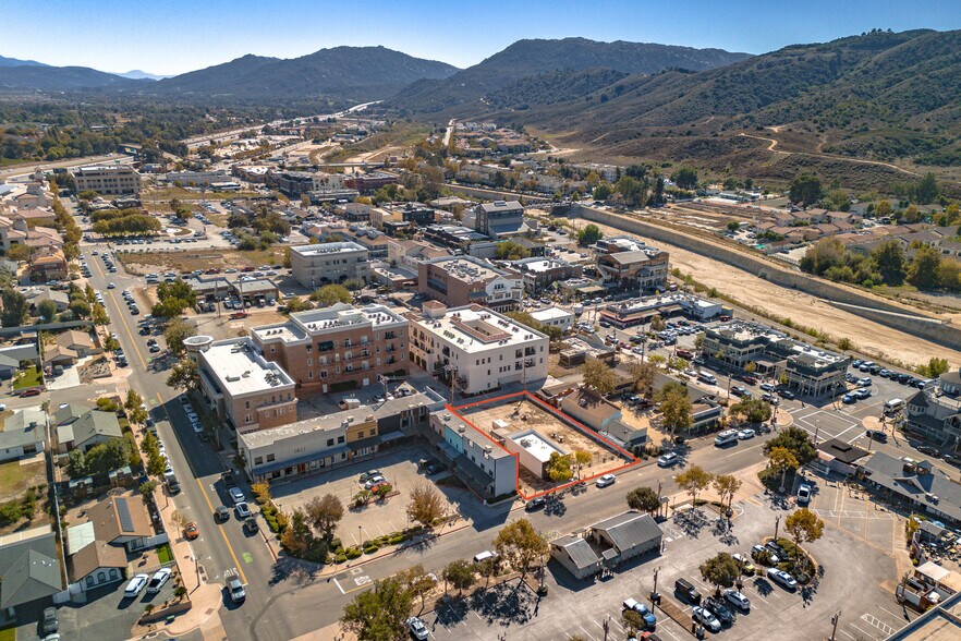 More Photos Of 41950 6th St, Temecula Storefront Retail Office For Sale