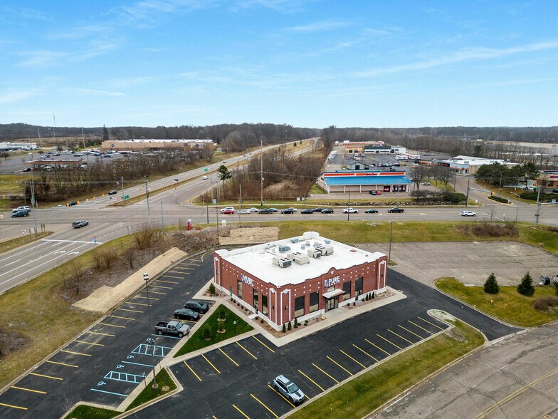 More Photos Of 5805 Beckley Rd, Battle Creek Restaurant For Sale