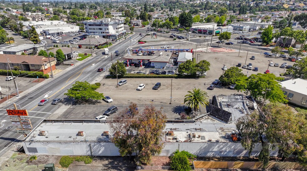 More Photos Of 15028 Hesperian Blvd, San Leandro Freestanding For Sale