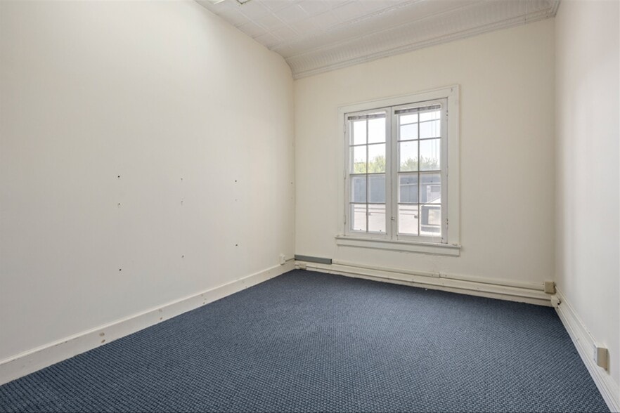 More Photos Of 260 Broadway, Saratoga Springs Coworking Space