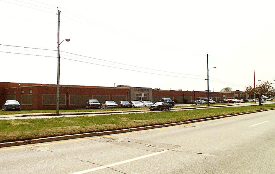 More Photos Of 3701-3709 E Monument St, Baltimore Warehouse For Lease