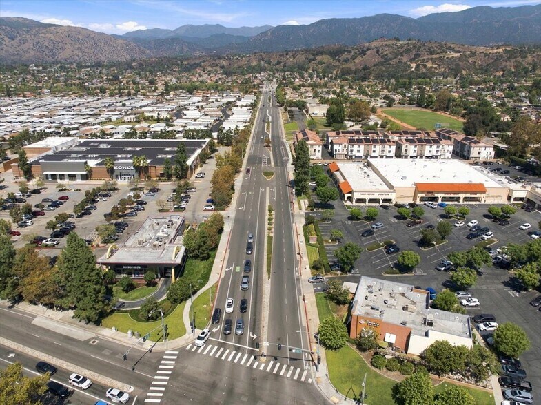 More Photos Of 2345 Foothill Blvd, La Verne Restaurant For Lease