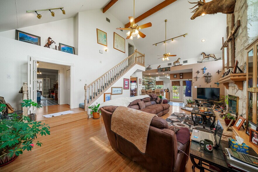 More Photos Of 210 Tolle Rd, Cibolo Land For Sale