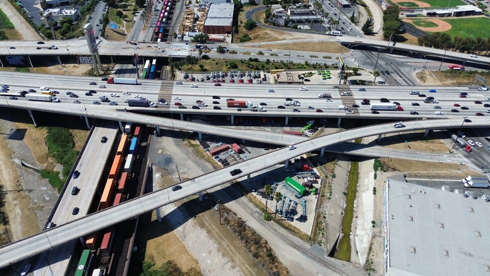 More Photos Of 2201 S Santa Fe Ave, Compton Land For Lease