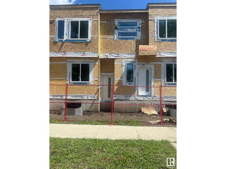 More Photos Of 10253 / 55 / 57 147 St NW, Edmonton Apartments For Sale