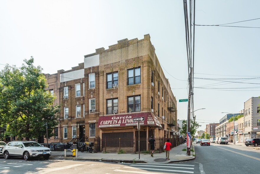 More Photos Of 868 Wyckoff Ave, Brooklyn Apartments For Lease