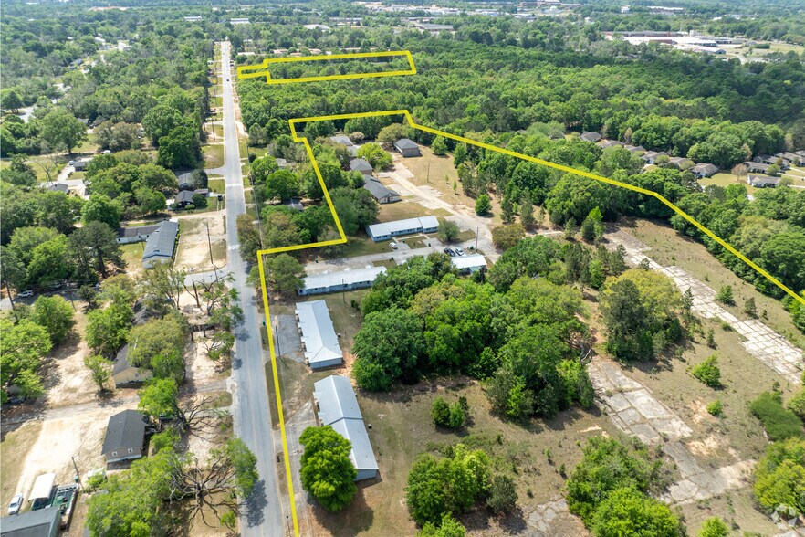 More Photos Of 1008 Blakely Ct, Albany Multifamily For Sale