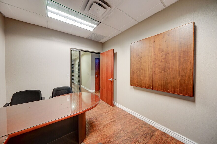 More Photos Of 9332 E Raintree Dr, Scottsdale Medical For Sale