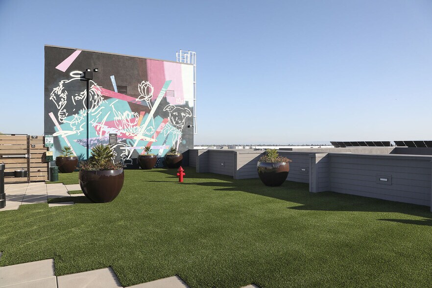 More Photos Of 1100 Webster St, Oakland Apartments For Lease