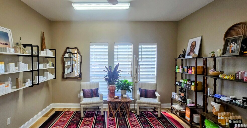 More Photos Of 1205 Bent Oaks Ct, Denton Office For Sale