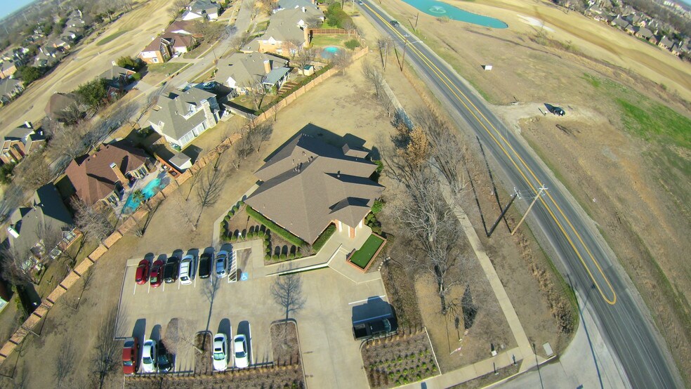 More Photos Of 4502 River Oaks Pky, Garland Medical For Lease