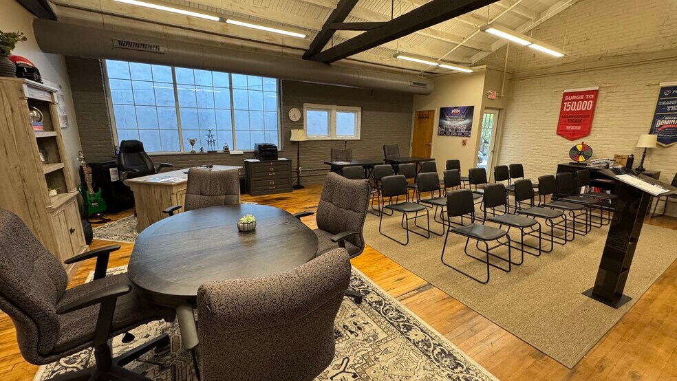 More Photos Of 312-314 W Broad St, Quakertown Office For Sale