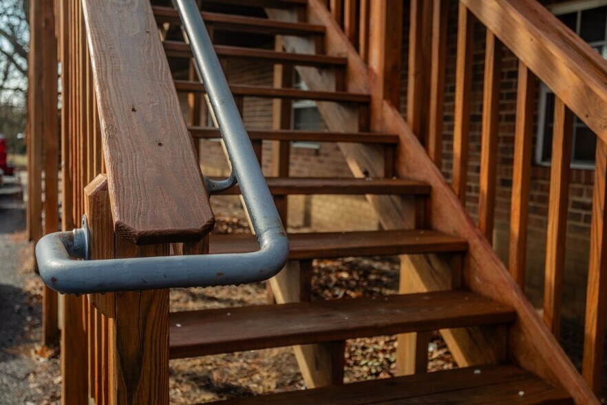 More Photos Of 990 Chicago Ave, Harrisonburg Apartments For Sale