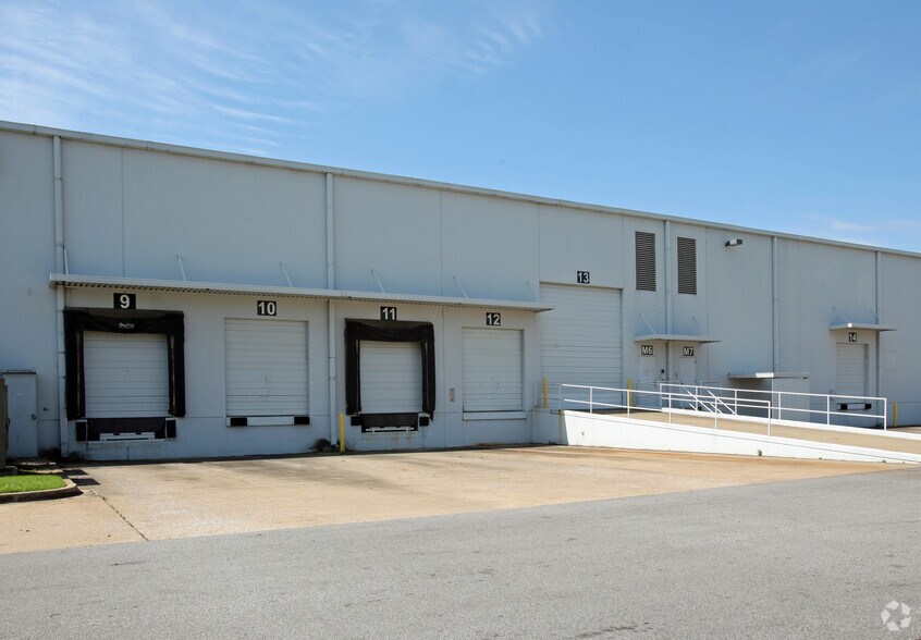 More Photos Of 4600 Shelby Dr, Memphis Distribution For Lease