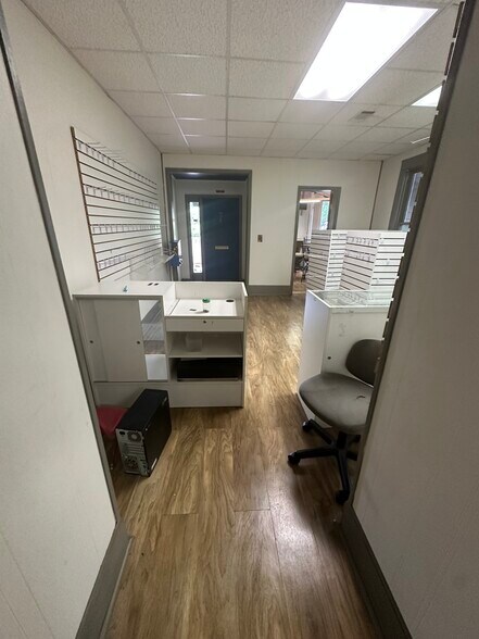 More Photos Of 453 Opelika Rd, Auburn Coworking Space