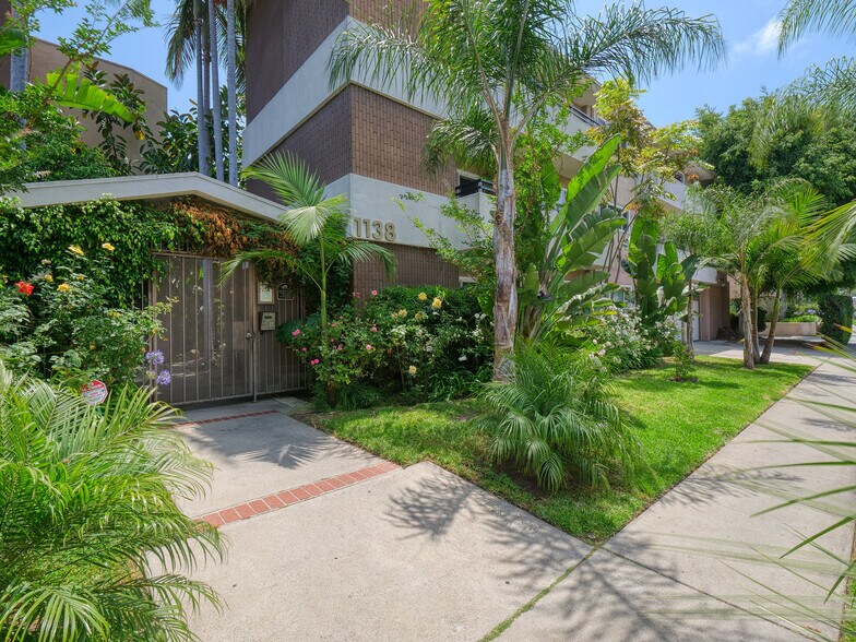 More Photos Of 1138 S Corning St, Los Angeles Apartments For Sale