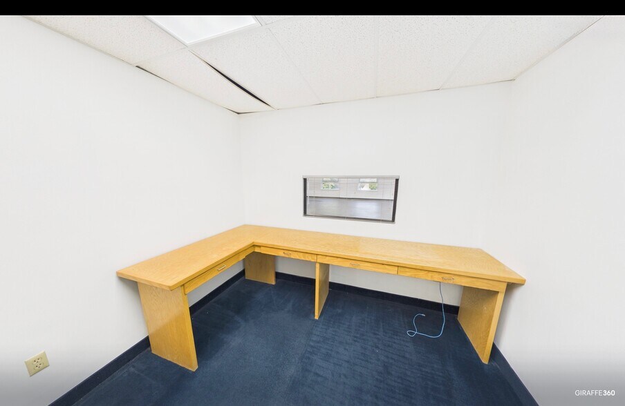 More Photos Of 104 Chestnut St, Ridgewood Medical For Lease