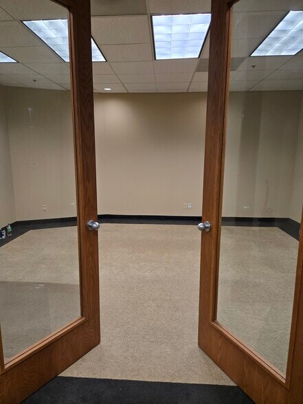 More Photos Of 2828 E Trinity Mills Rd, Carrollton Office For Lease