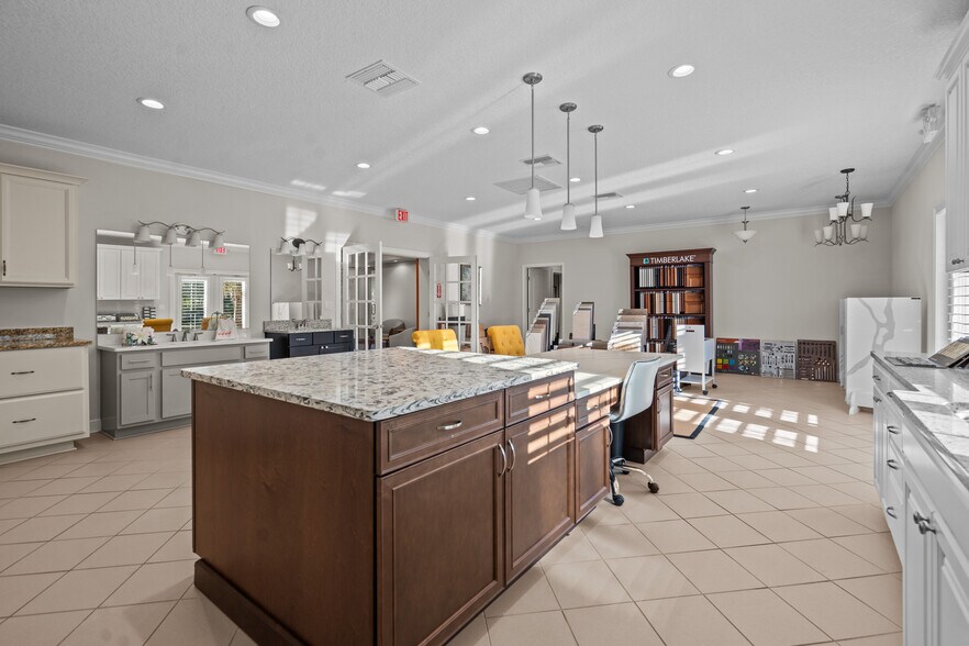 More Photos Of 49 Shores Blvd, Saint Augustine Office For Lease