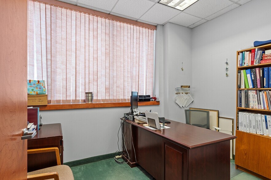 More Photos Of 333 Shrewsbury St, Worcester Warehouse For Lease