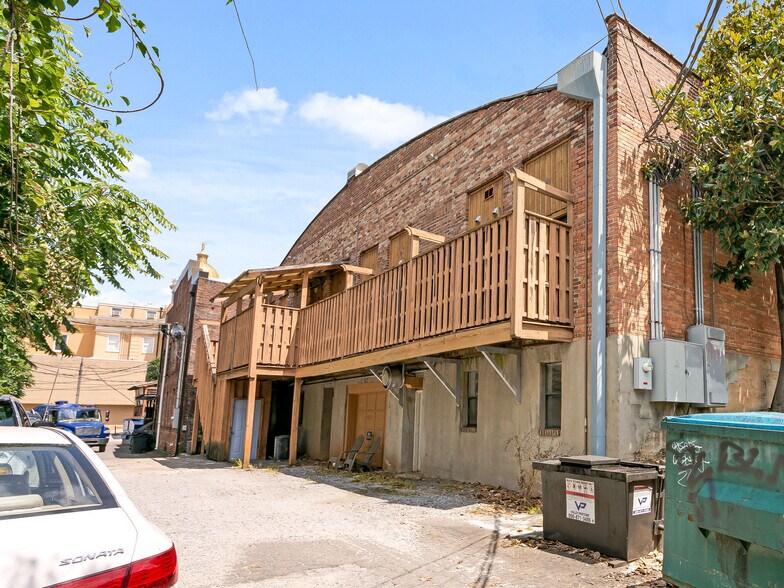 More Photos Of 125 S Main St, Hendersonville Storefront For Sale