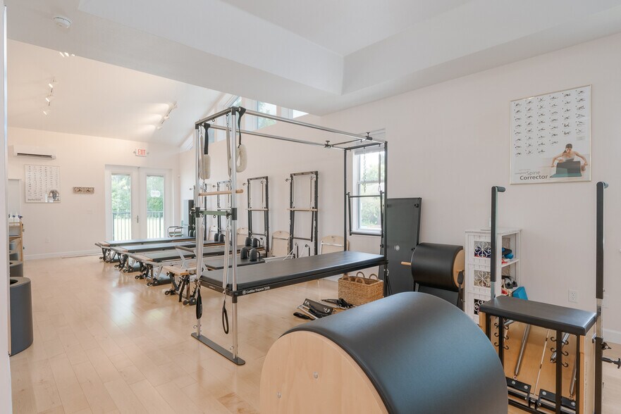 More Photos Of 311 S Main St, Winter Garden Office For Sale