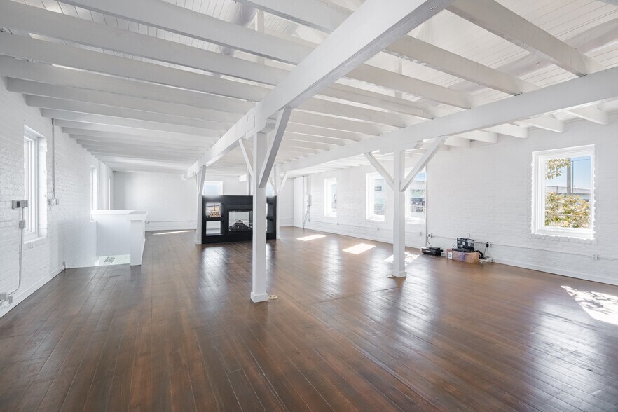 More Photos Of 3157 Tchoupitoulas St, New Orleans Service For Lease