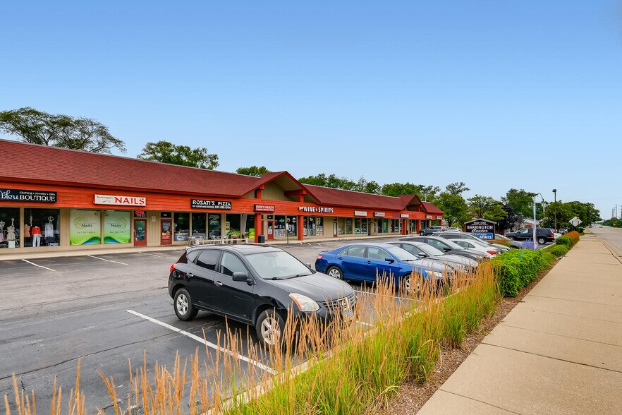 More Photos Of 700-730 S Northwest Hwy, Barrington Unknown For Lease