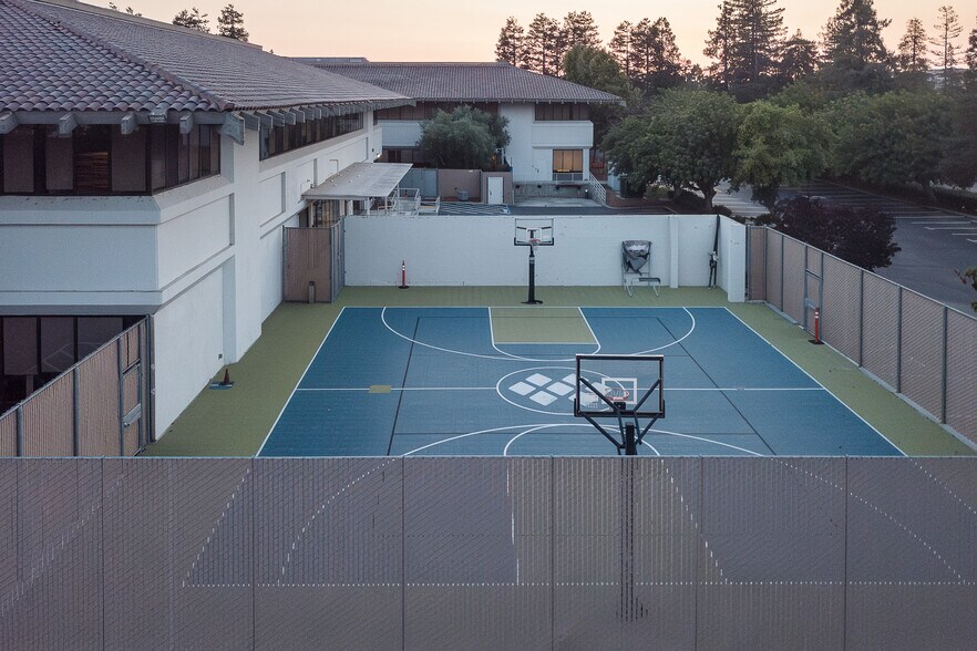 More Photos Of 3111 Coronado Dr, Santa Clara Office For Lease