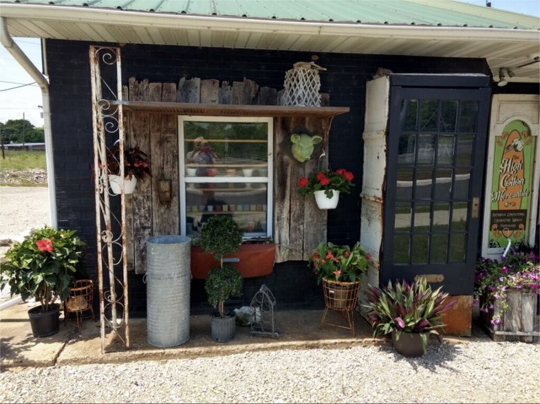 More Photos Of 15 Main St, Mammoth Spring Office For Sale