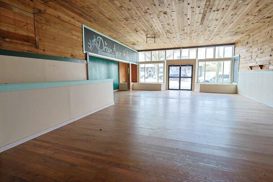 More Photos Of 2051 Sherman Ave, North Bend General Retail For Sale