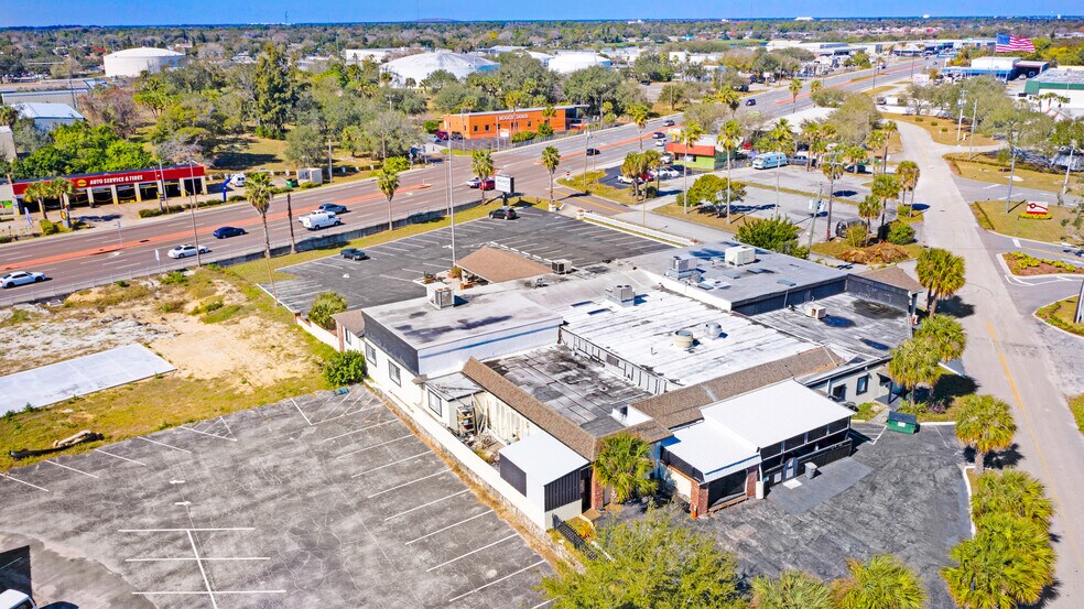 More Photos Of 300 N Cocoa Blvd, Cocoa Restaurant For Lease