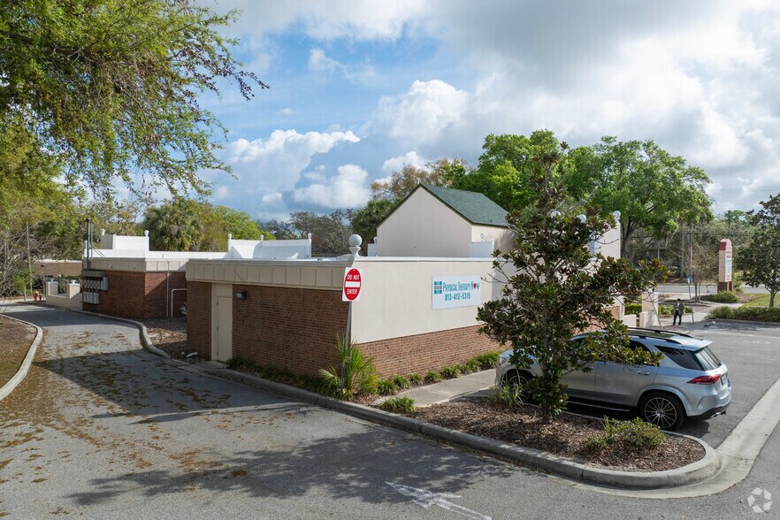 More Photos Of 9780 56th St N, Temple Terrace Coworking Space