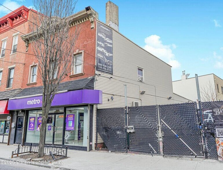 More Photos Of 587 Bay St, Staten Island Storefront Retail Residential For Sale