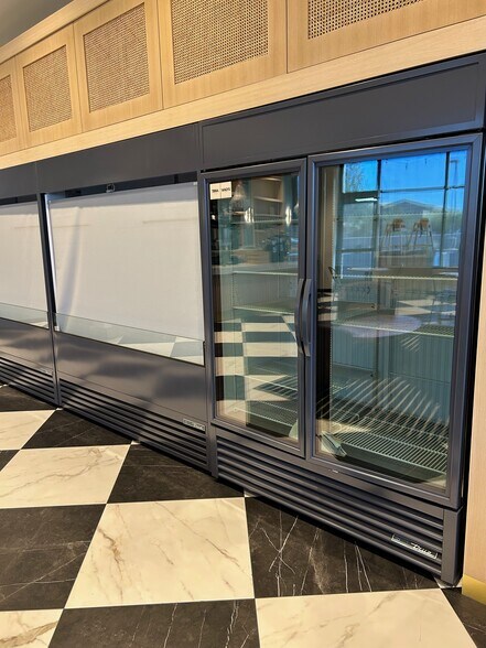 More Photos Of 11475 N 136th St, Scottsdale Freestanding For Lease