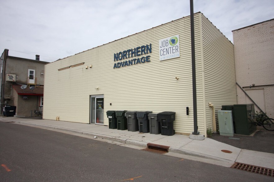 More Photos Of 51 N Brown St, Rhinelander Storefront For Lease