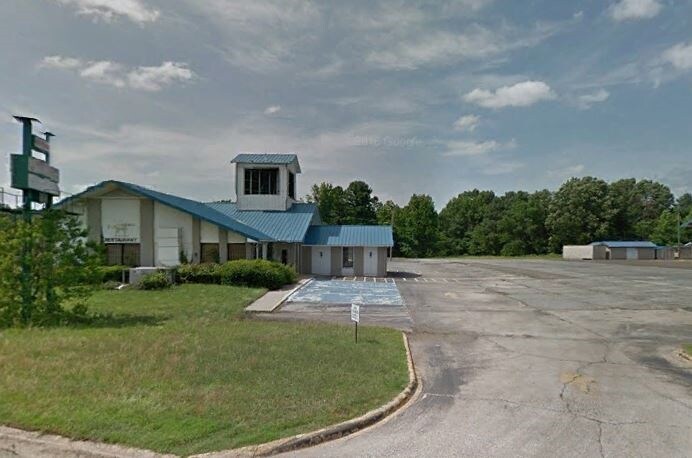 More Photos Of 2406 N Hervey St, Hope Restaurant For Sale