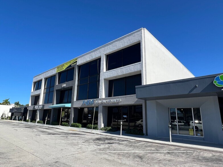 More Photos Of 2740 E Oakland Park Blvd, Fort Lauderdale Office For Lease