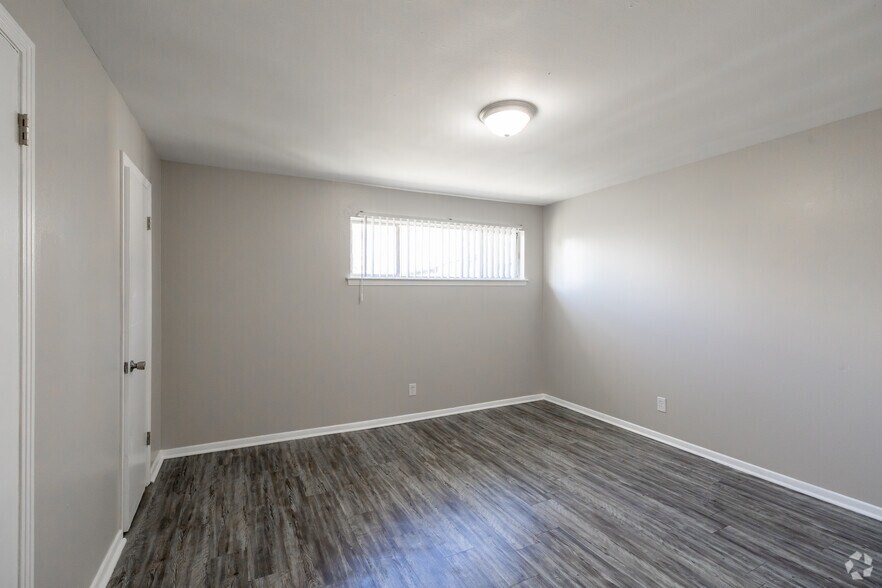 More Photos Of 2219 Dauphin Island Pky, Mobile Apartments For Sale