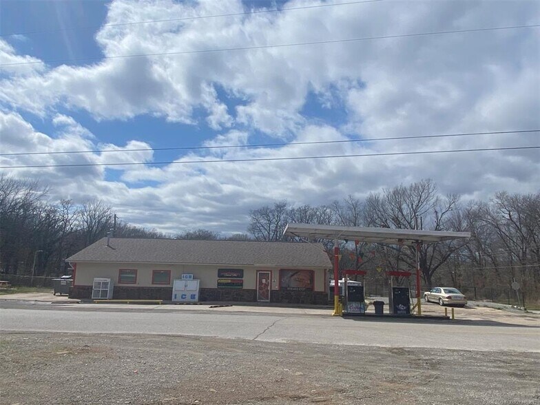 More Photos Of 68315 S 320 Rd, Wagoner Convenience Store For Sale