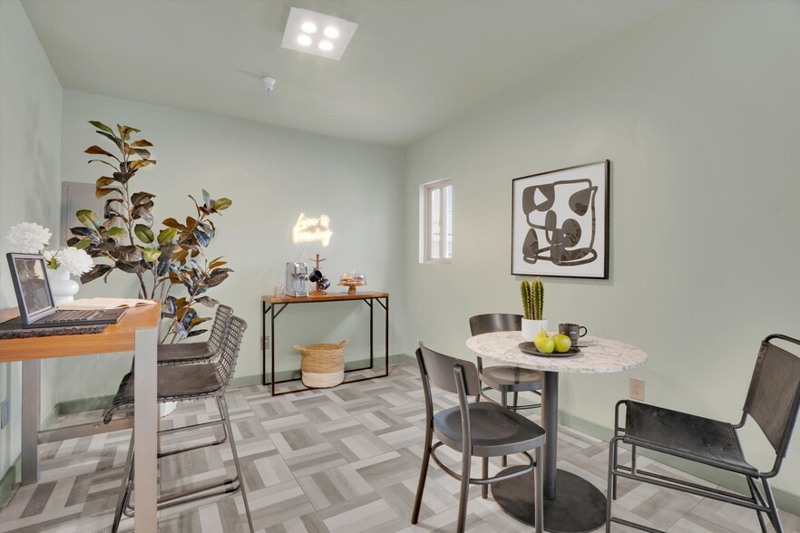 More Photos Of 640 State Highway 12, Rio Vista Hotel For Sale