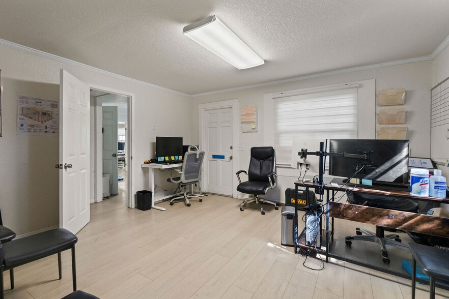 More Photos Of 1536 S Missouri Ave, Clearwater Storefront Retail Office For Sale