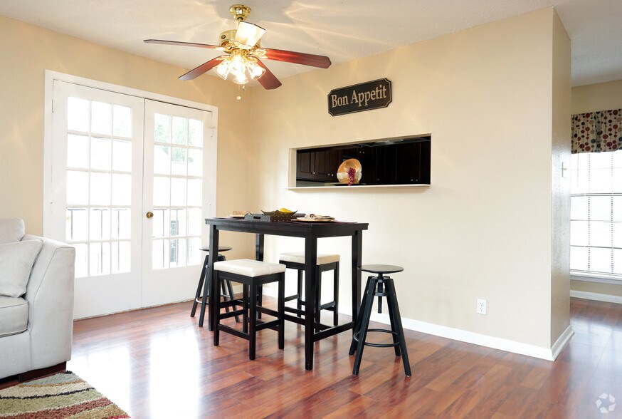 More Photos Of 5660 S Lakeshore Dr, Shreveport Apartments For Sale