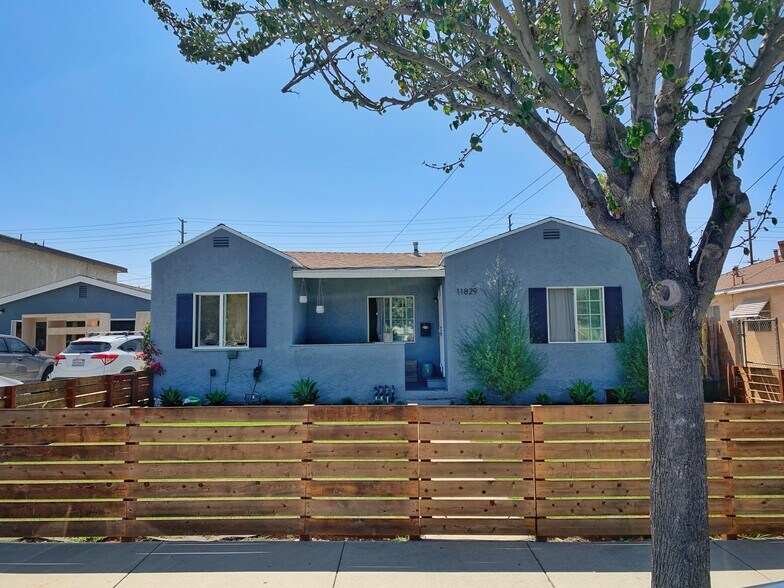 More Photos Of 11835 Gale Ave, Hawthorne Multifamily For Sale