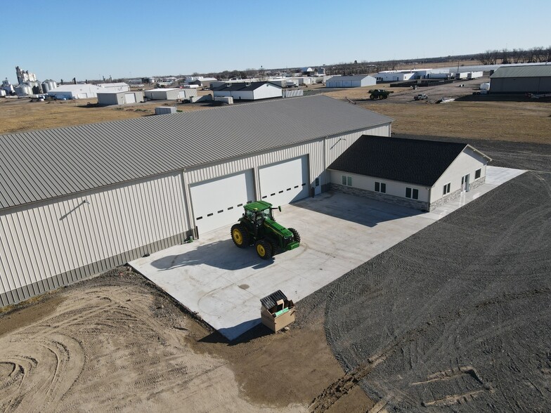 More Photos Of 504 O St, Cozad Industrial For Sale