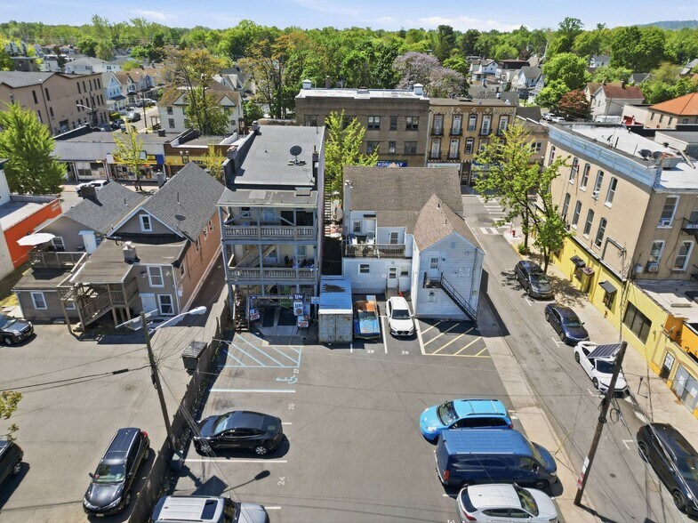 More Photos Of 200 Somerset St, North Plainfield Apartments For Sale