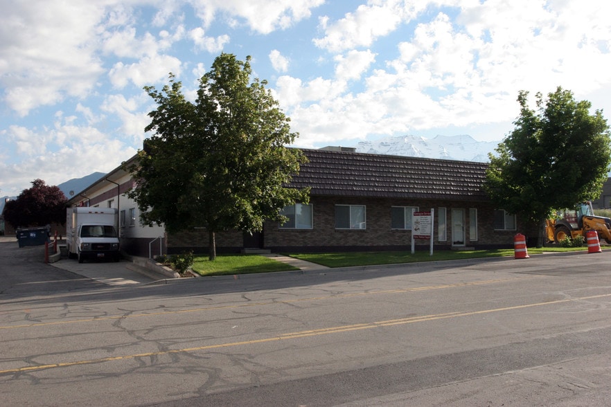 More Photos Of 1380-1386 W Center St, Orem Unknown For Lease